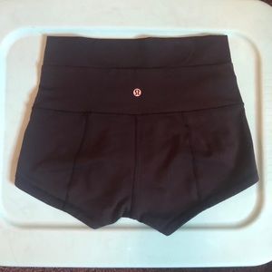 Lululemon spandex shorts